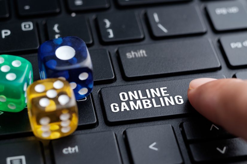 L’histoire des jeux de casino en ligne : des racines antiques aux free spins de Noël